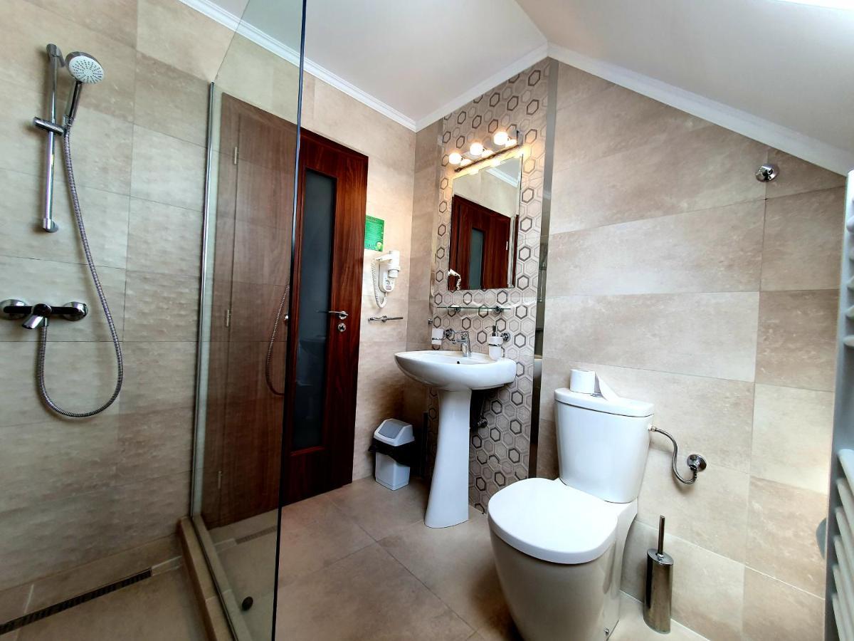 Triple Room,1006734952:JPEG