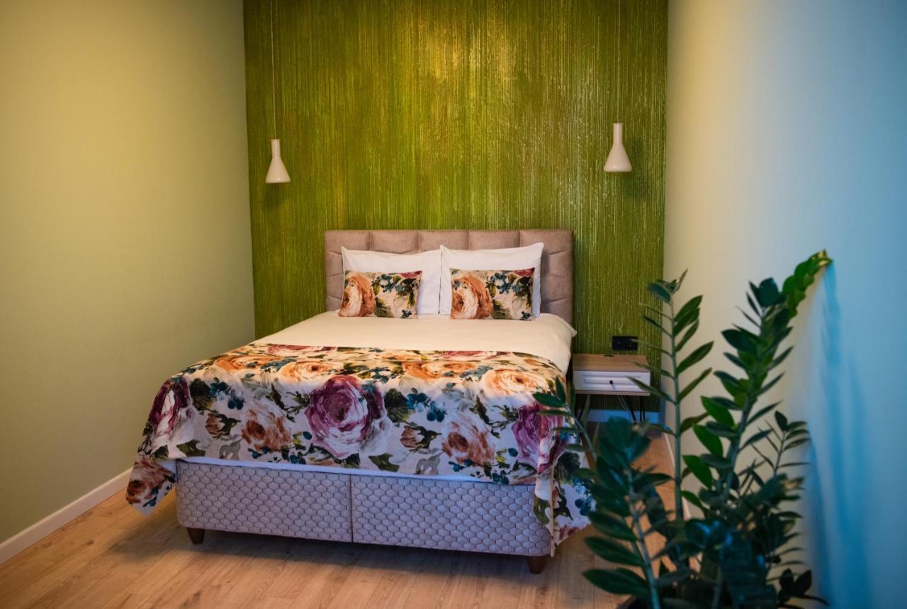 Two-Bedroom Apartment,1022709904:JPEG
