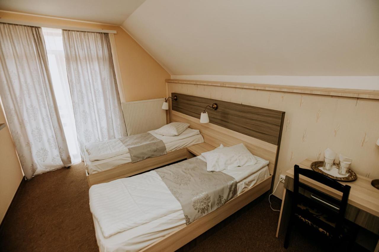 Double or Twin Room Lake View,1026353953:JPEG