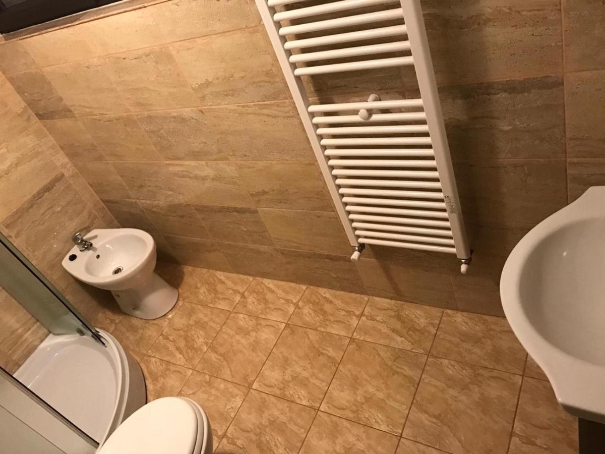 Cameră triplă Deluxe