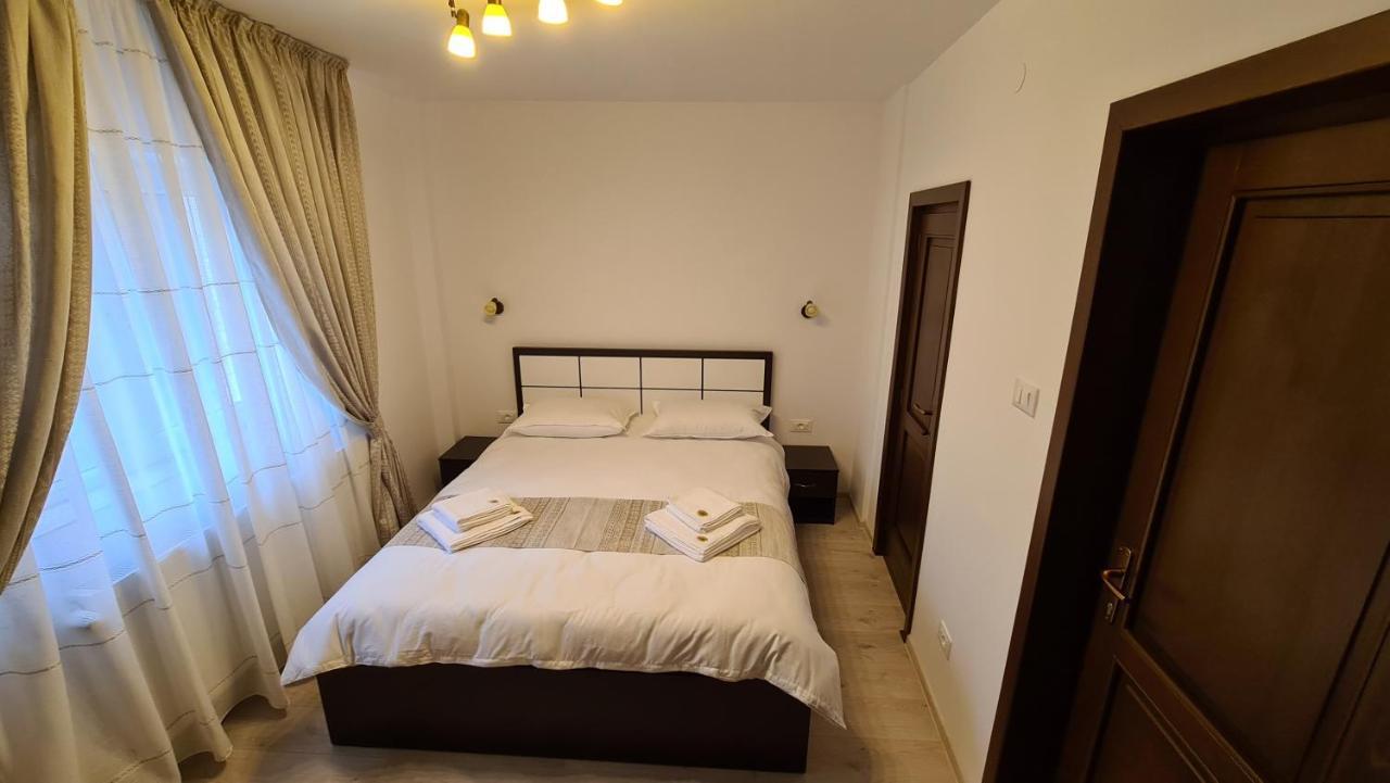 Double Room,1091149902:JPEG