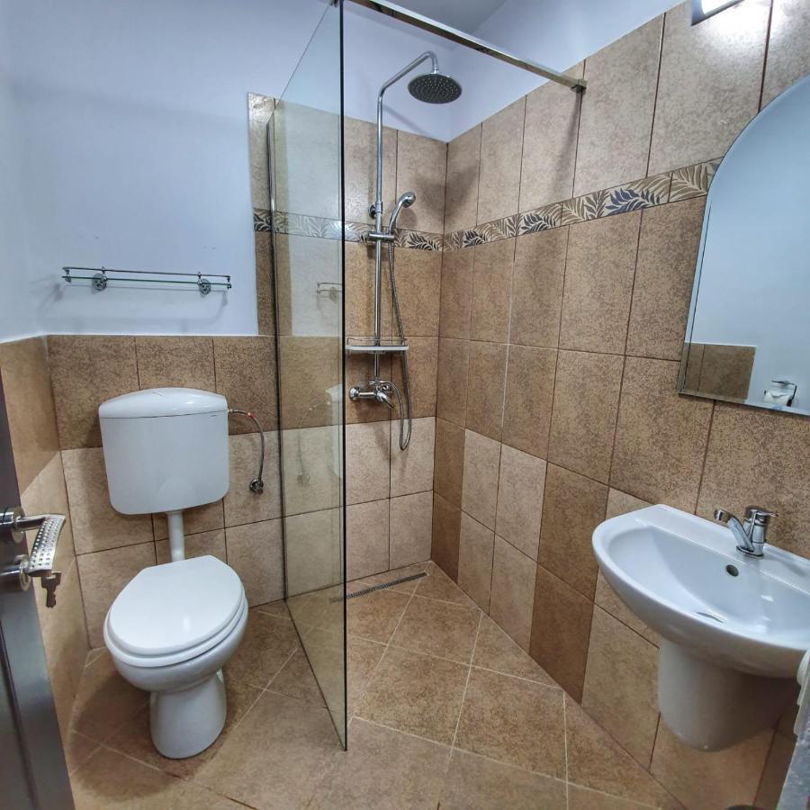 Double or Twin Room,1256470465:JPEG