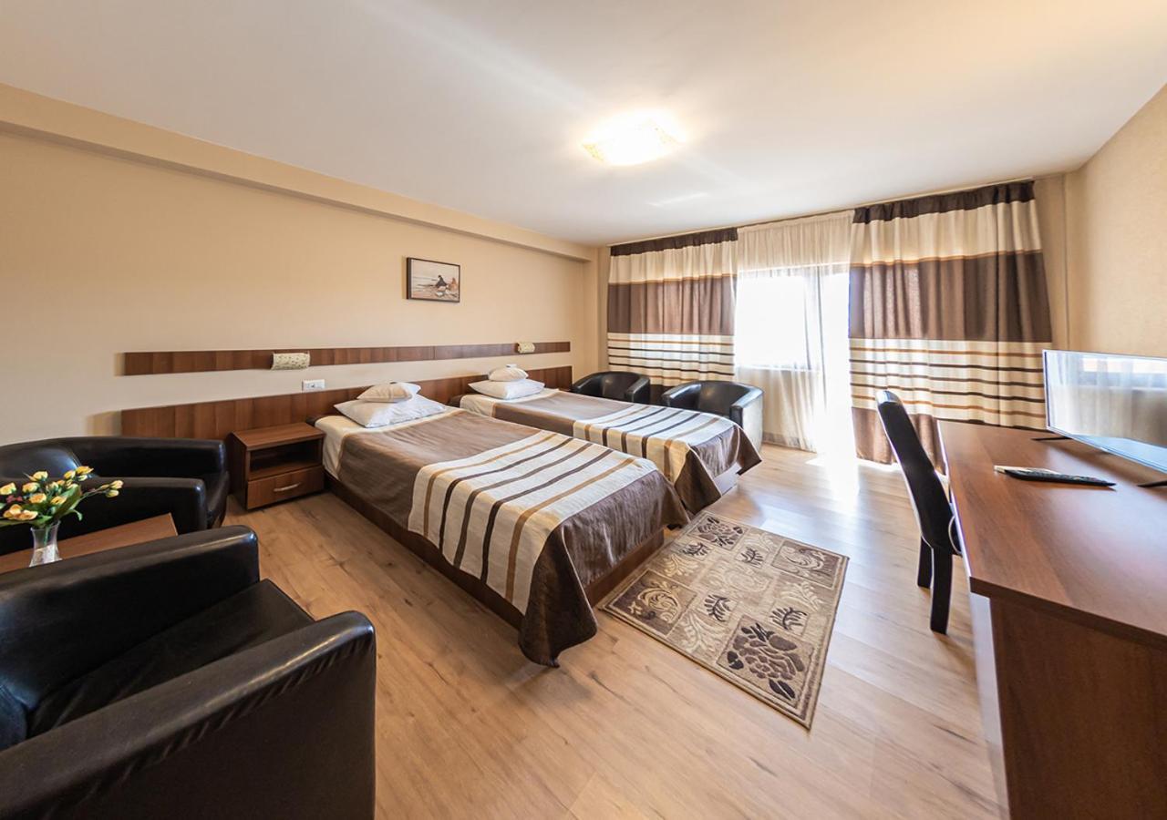 Cameră twin cu balcon