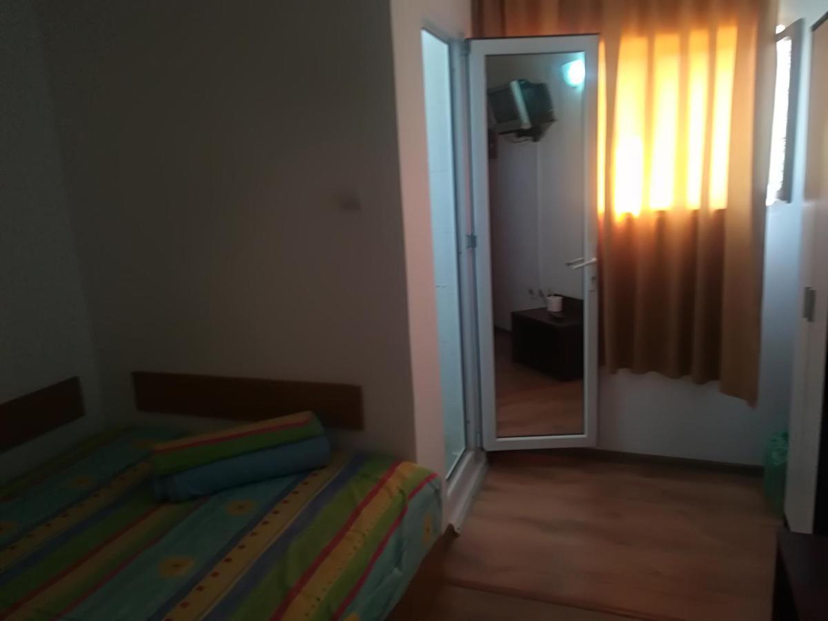 Cameră dublă mică