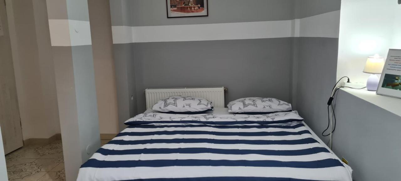 Single Room,1155171042:JPEG