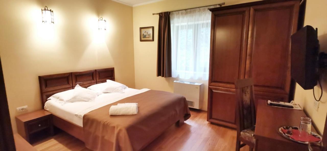 Cameră dublă standard