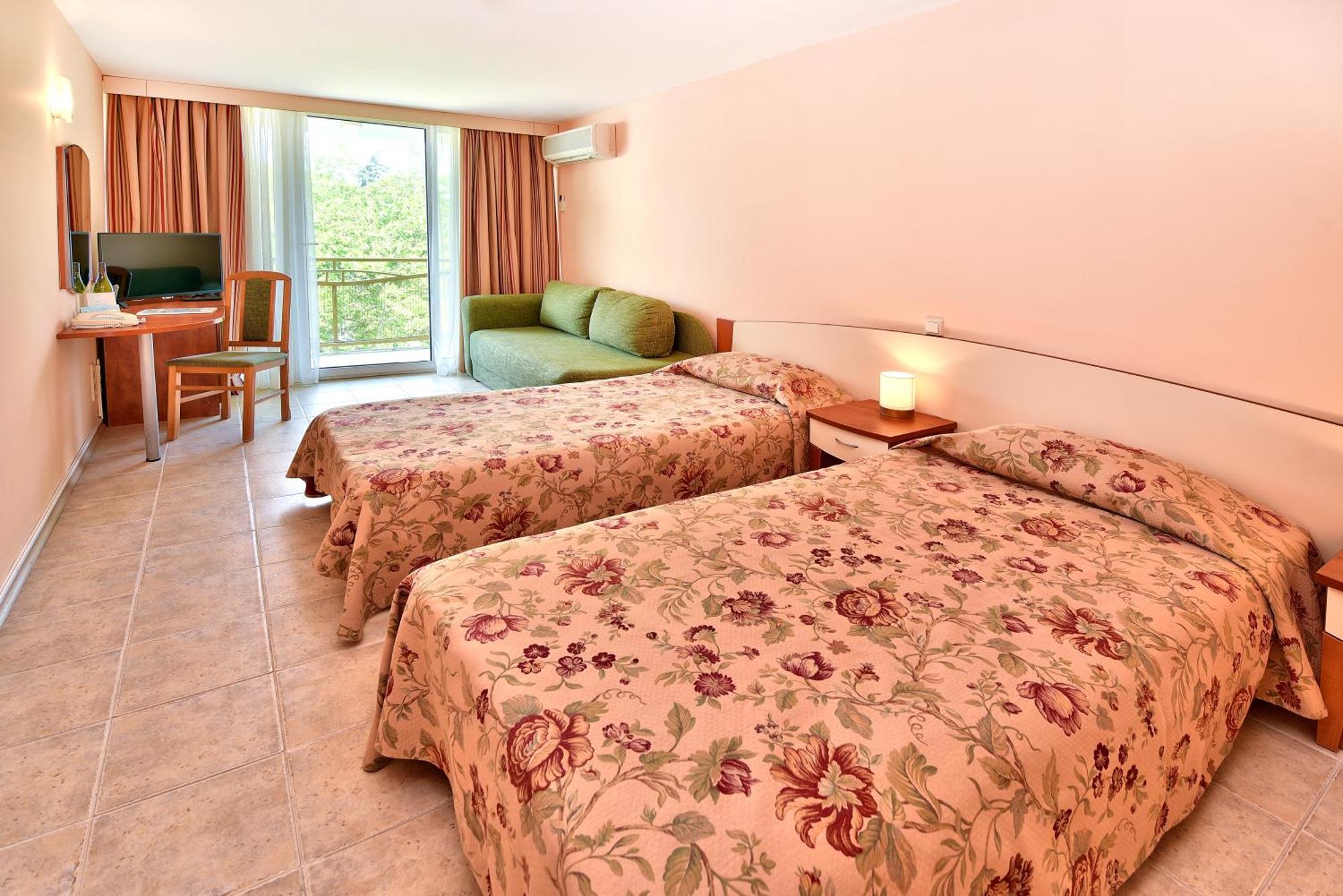 Twin Room,1287656428:JPEG