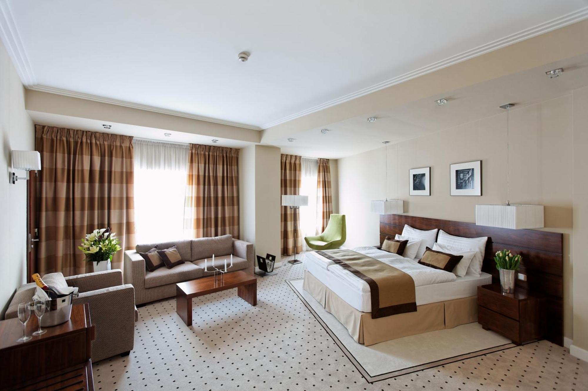 Executive Double Room,1212745234:JPEG