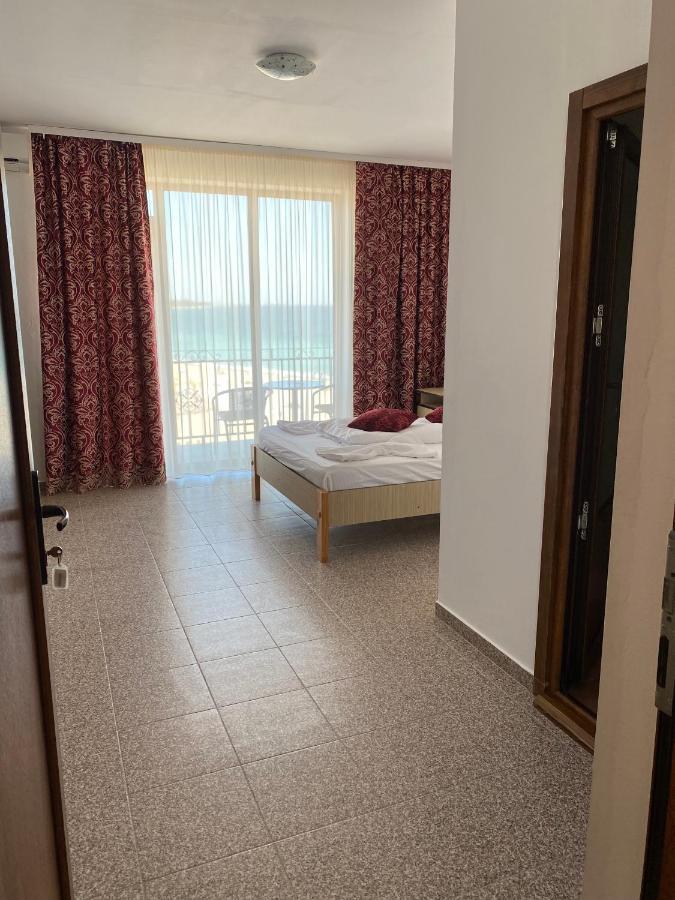 Deluxe Double Room Side Sea View,1042735423:JPEG