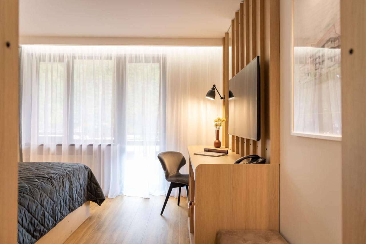 Deluxe Double Room,1271669182:JPEG