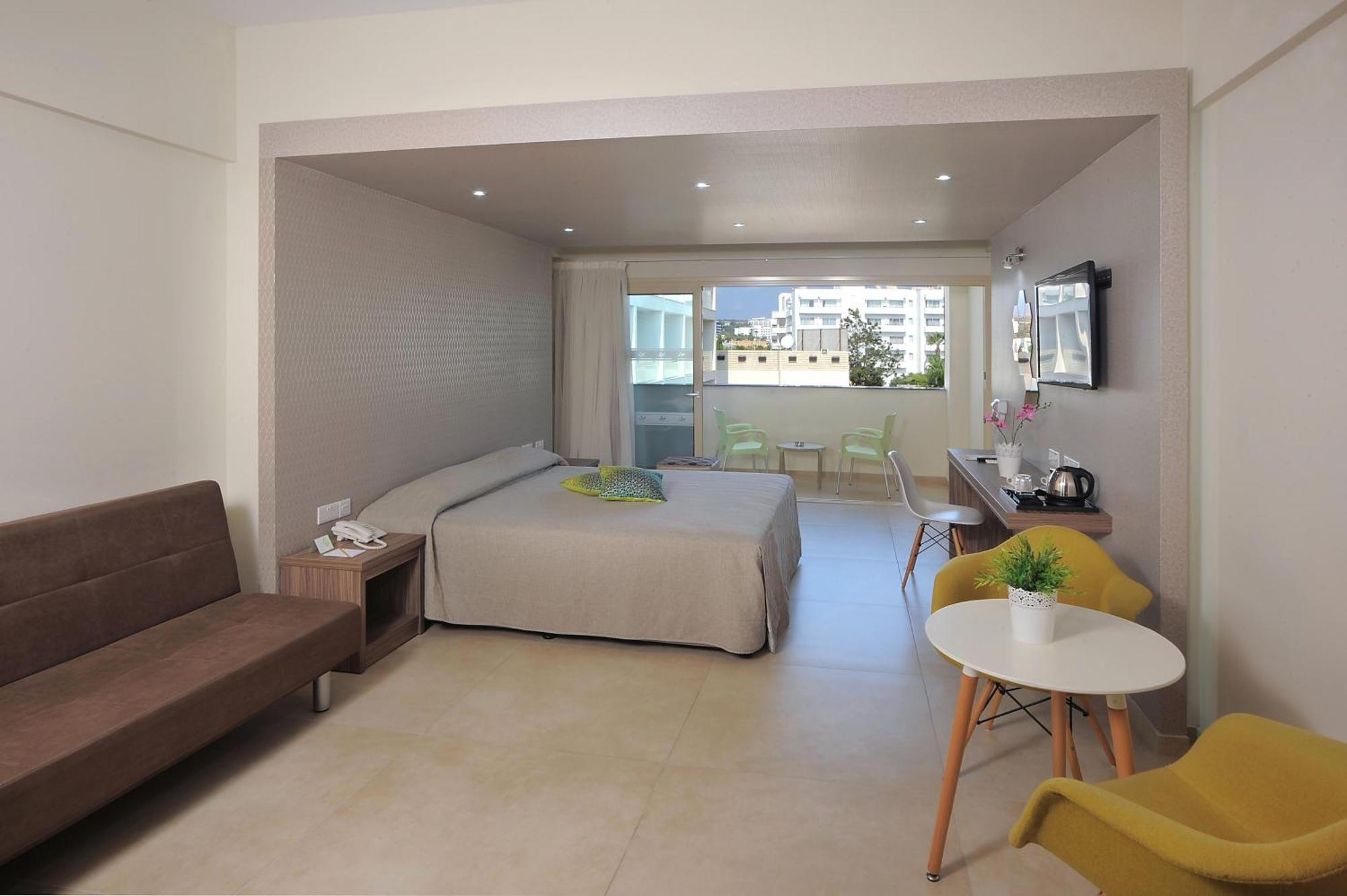 Deluxe Superior Room,1278320173:JPEG