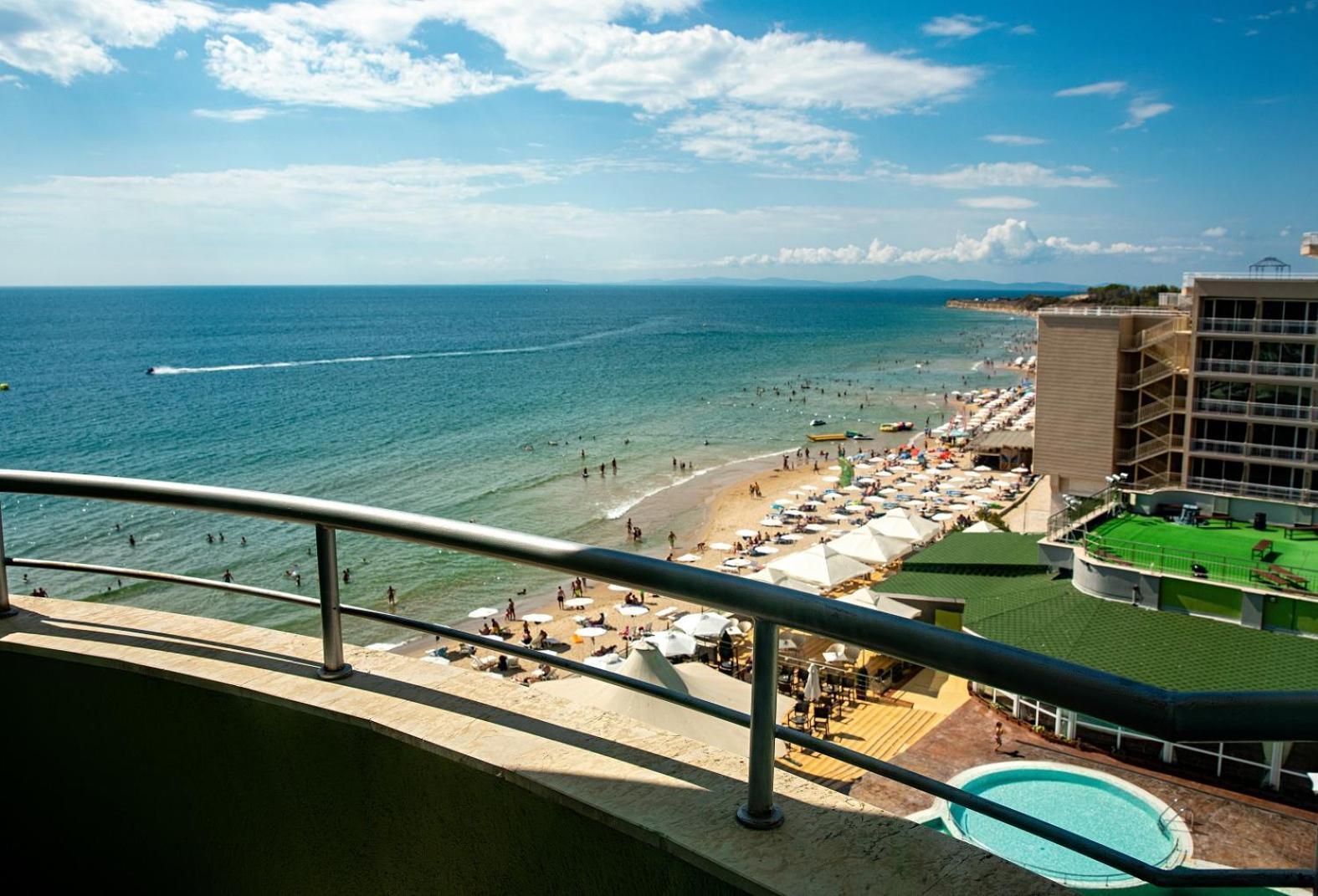 Cameră dublă sau twin, cu balcon - acces gratuit la plajă
