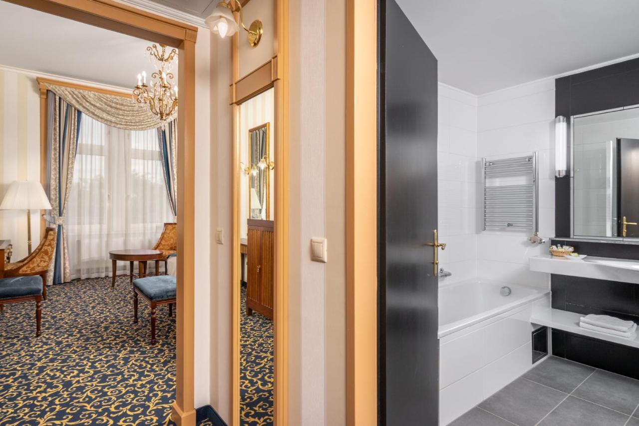 Cameră twin Deluxe Plus cu acces la centrul de wellness și fitness