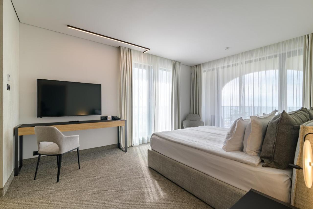 Apartament cu vedere la mare și acces nelimitat la Health Spring Spa
