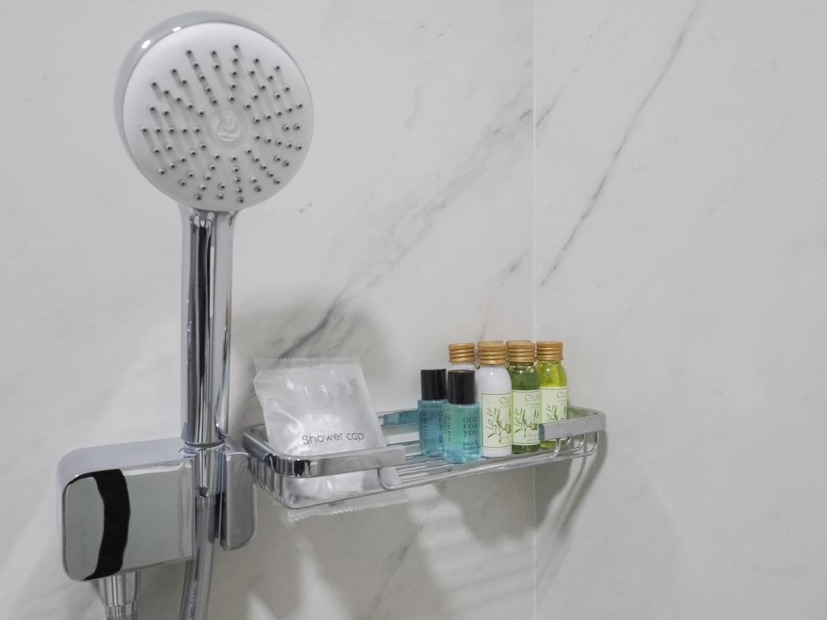 Cameră dublă Deluxe cu balcon
