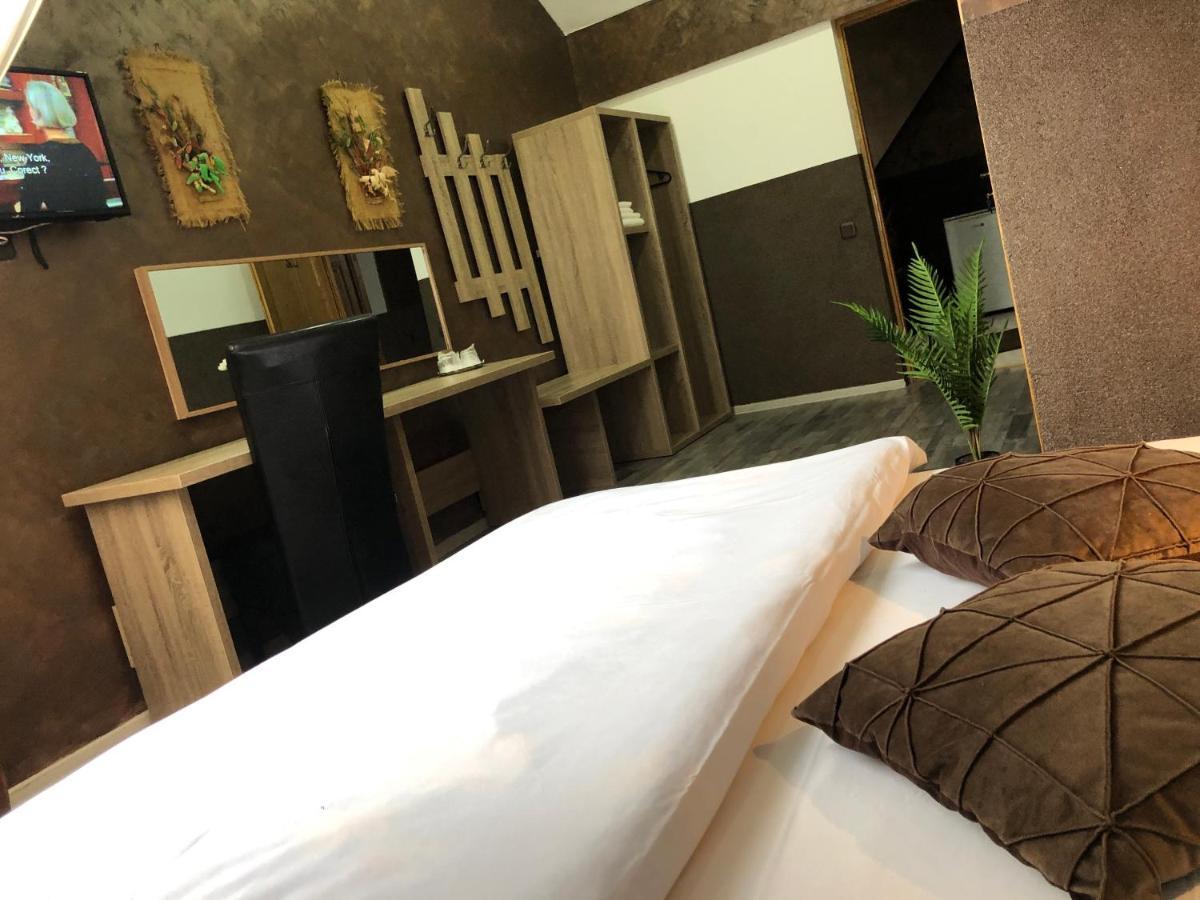 Standard Double Room,1681743771:JPEG
