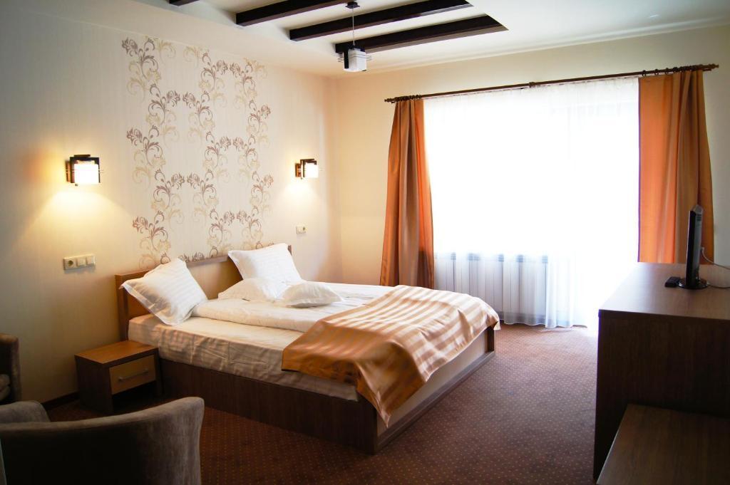 Suită cu cadă spa