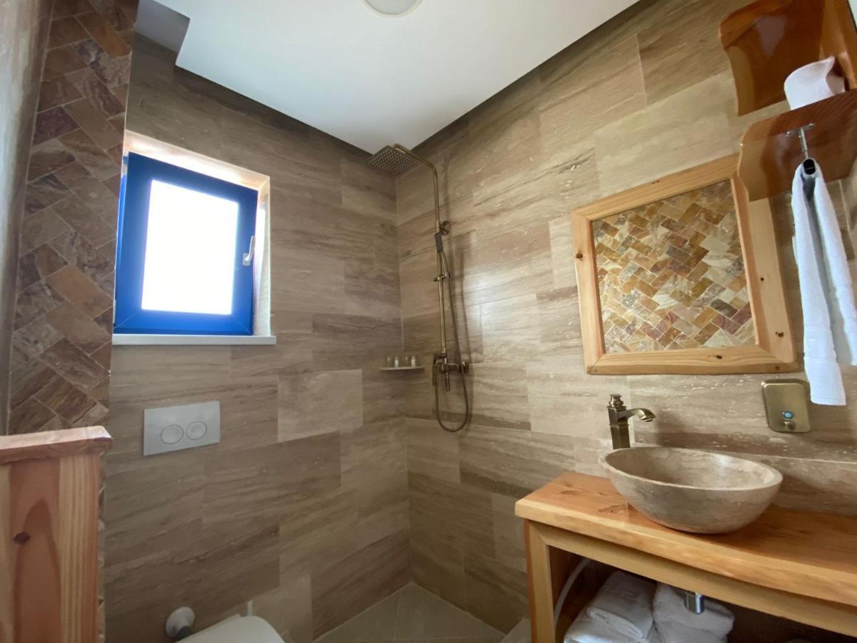 Double Room with Terrace,1413835145:JPEG