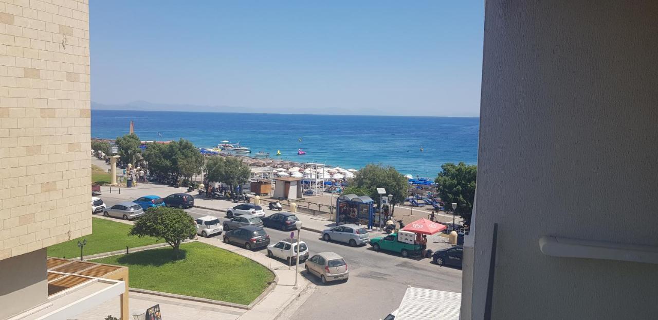 Double or Twin Room Partial Sea View