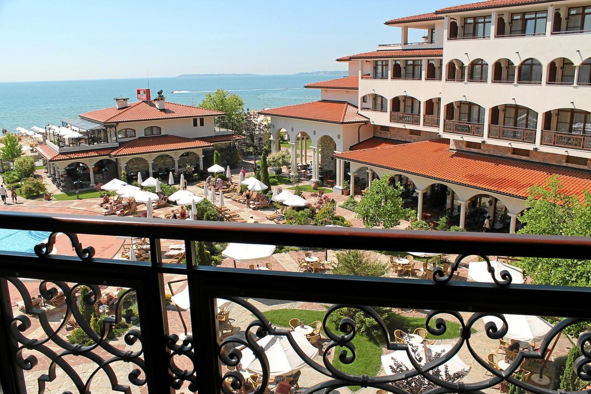 Cameră dublă sau twin, cu vedere la mare - acces gratuit la plajă