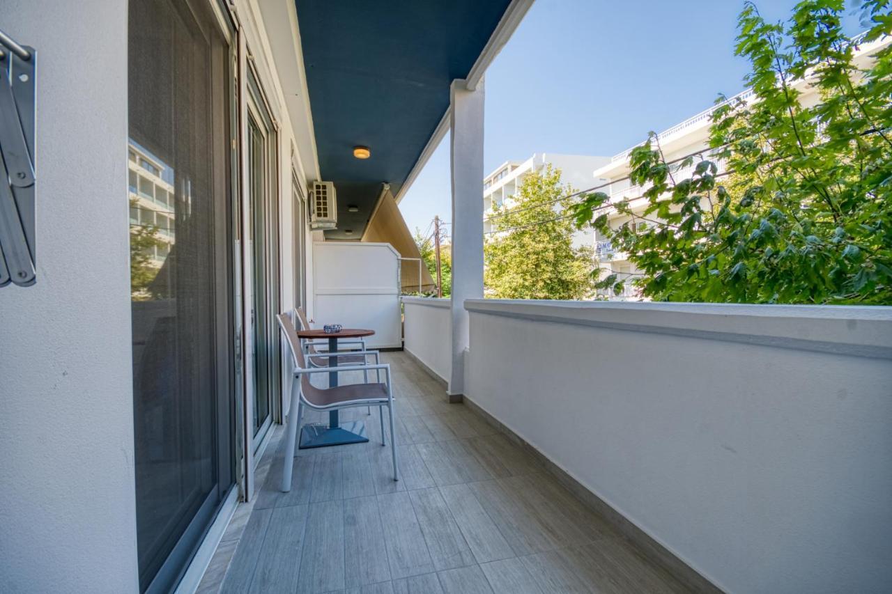 Two-Bedroom Apartment,1480323134:JPEG
