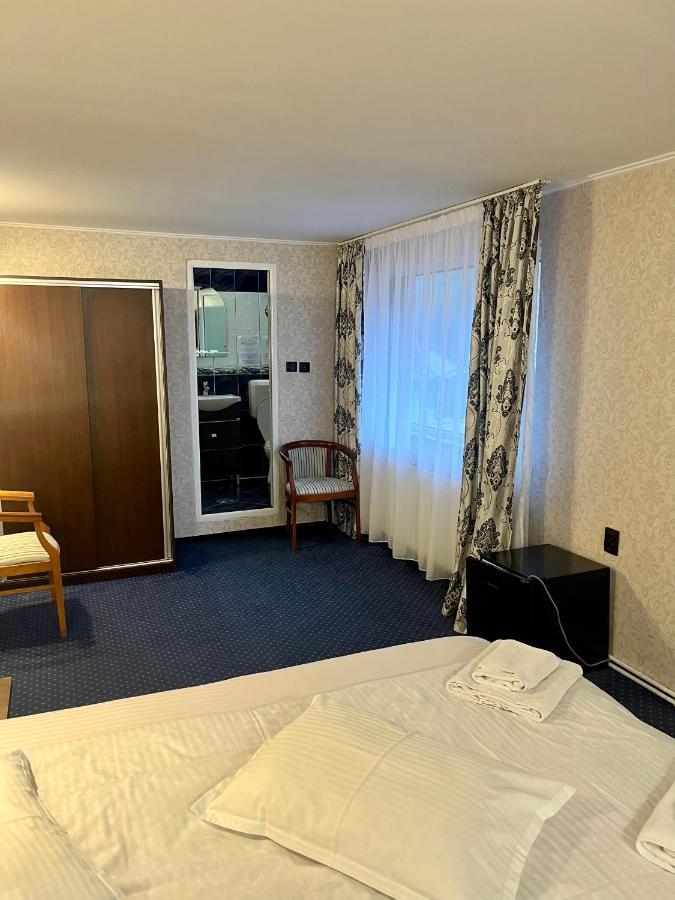 Superior Triple Room,1480592588:JPEG