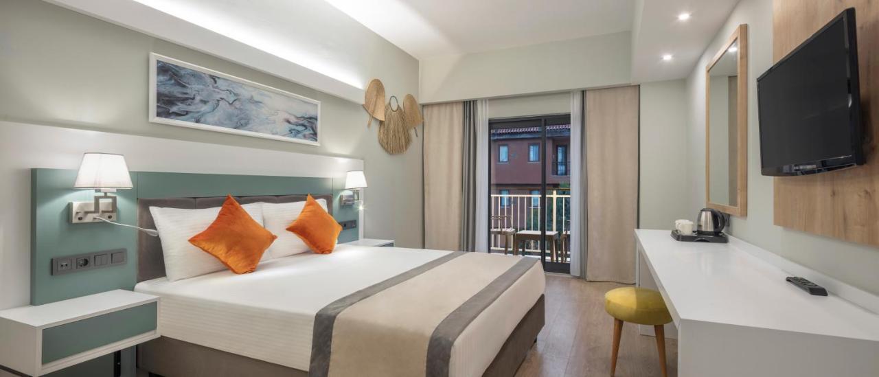 Double Room Balcony,1482045074:JPEG
