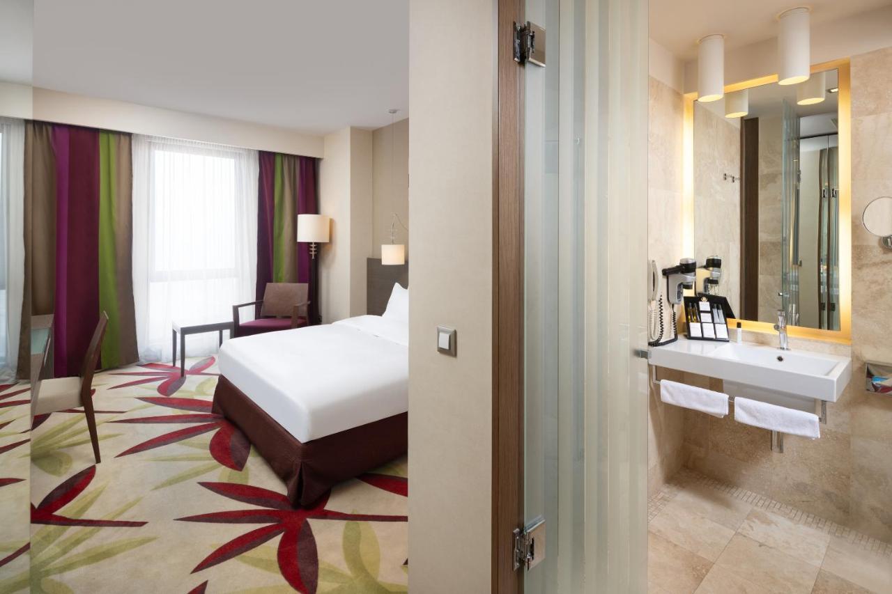 Standard Queen Room,1498876966:JPEG