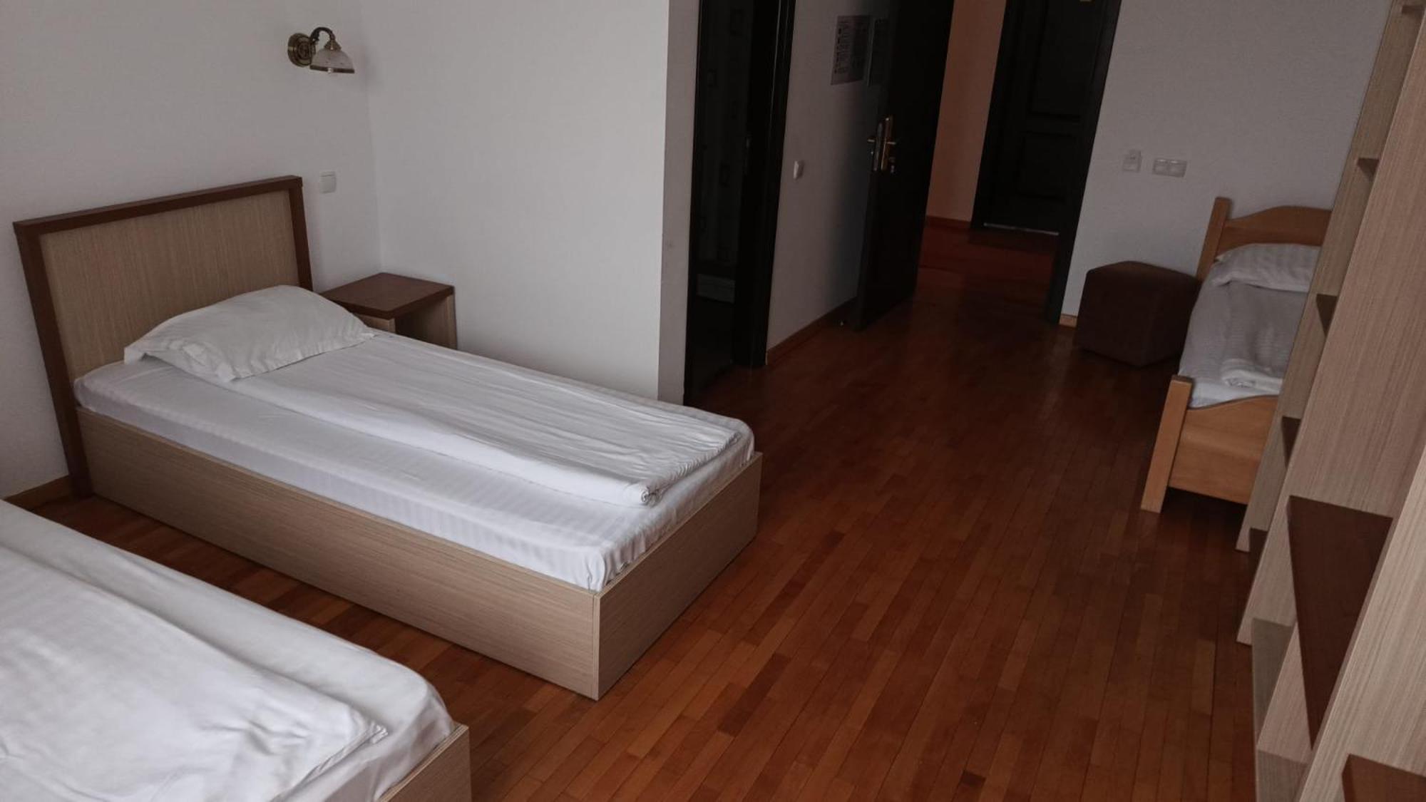Cameră triplă