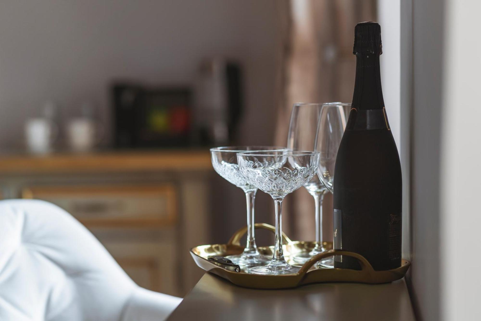 Apartament cu 2 dormitoare, cu privelişte spre oraş