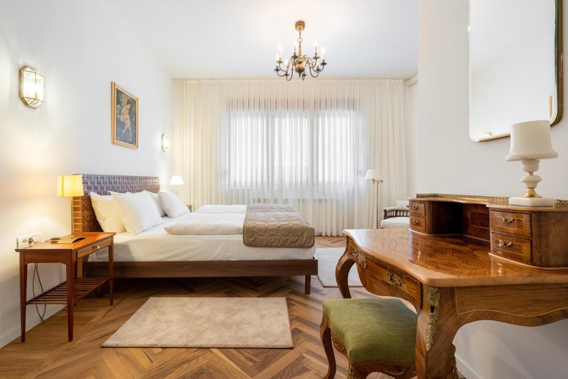 Cameră dublă sau twin standard