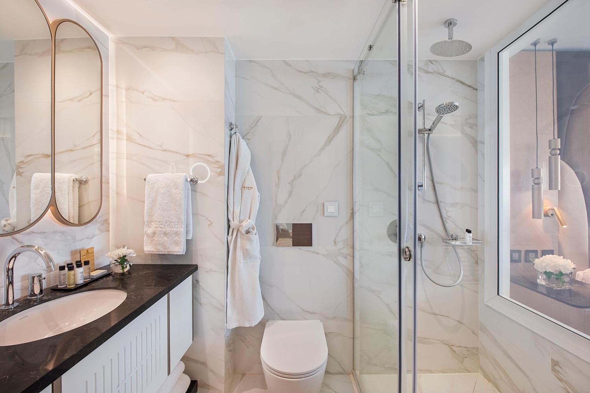 Elegance Room