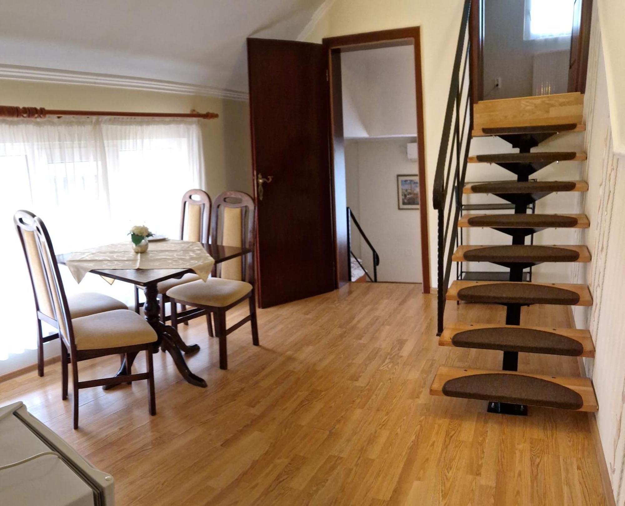 Apartament cu 2 dormitoare