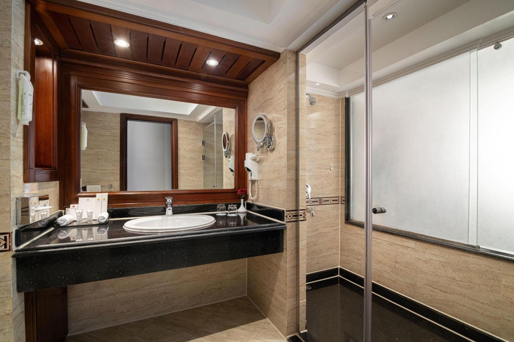 Suită Premium cu jacuzzi (doar pentru adulți)