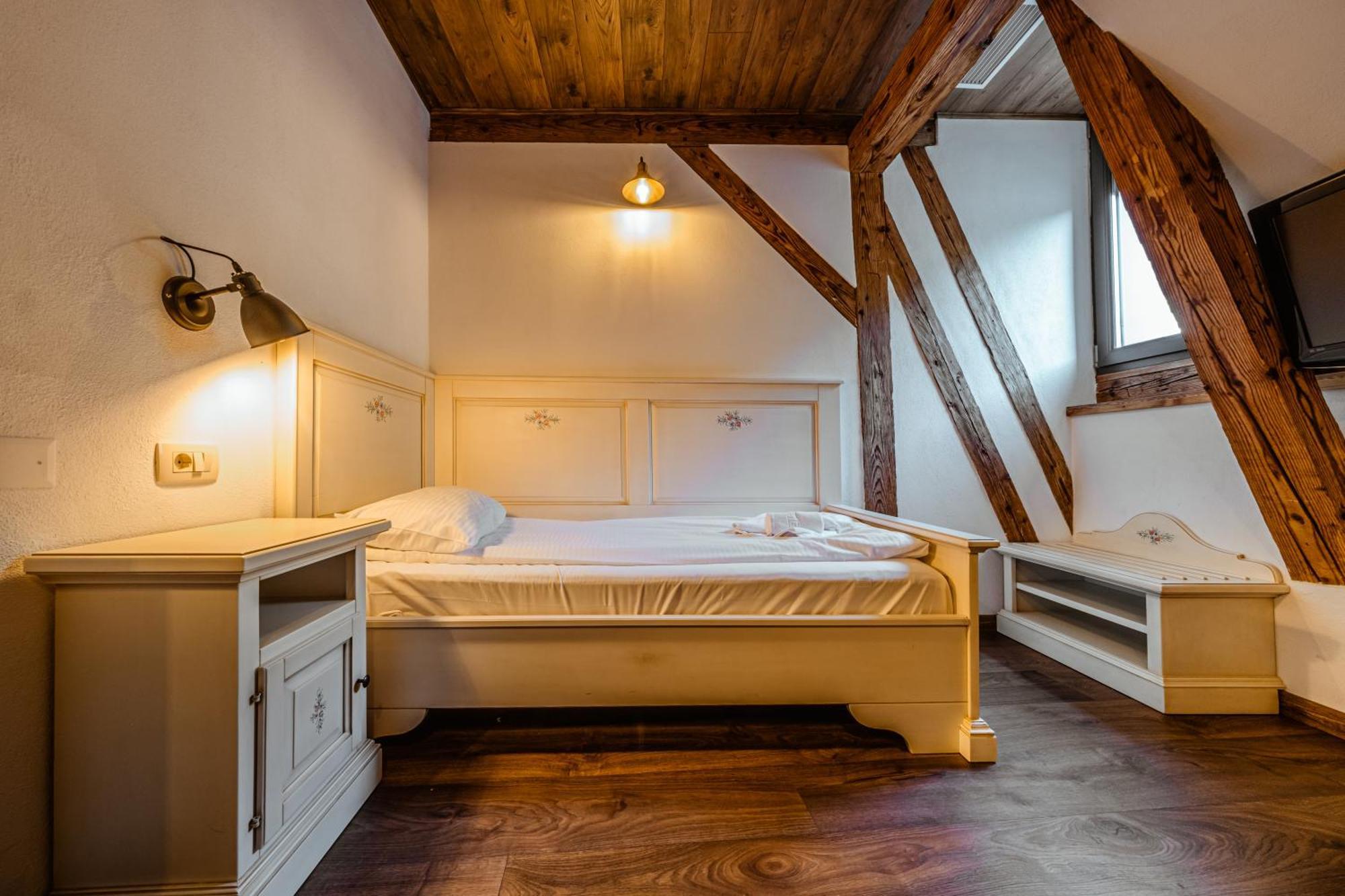 Deluxe Single Room - Nicolae Balcescu 13