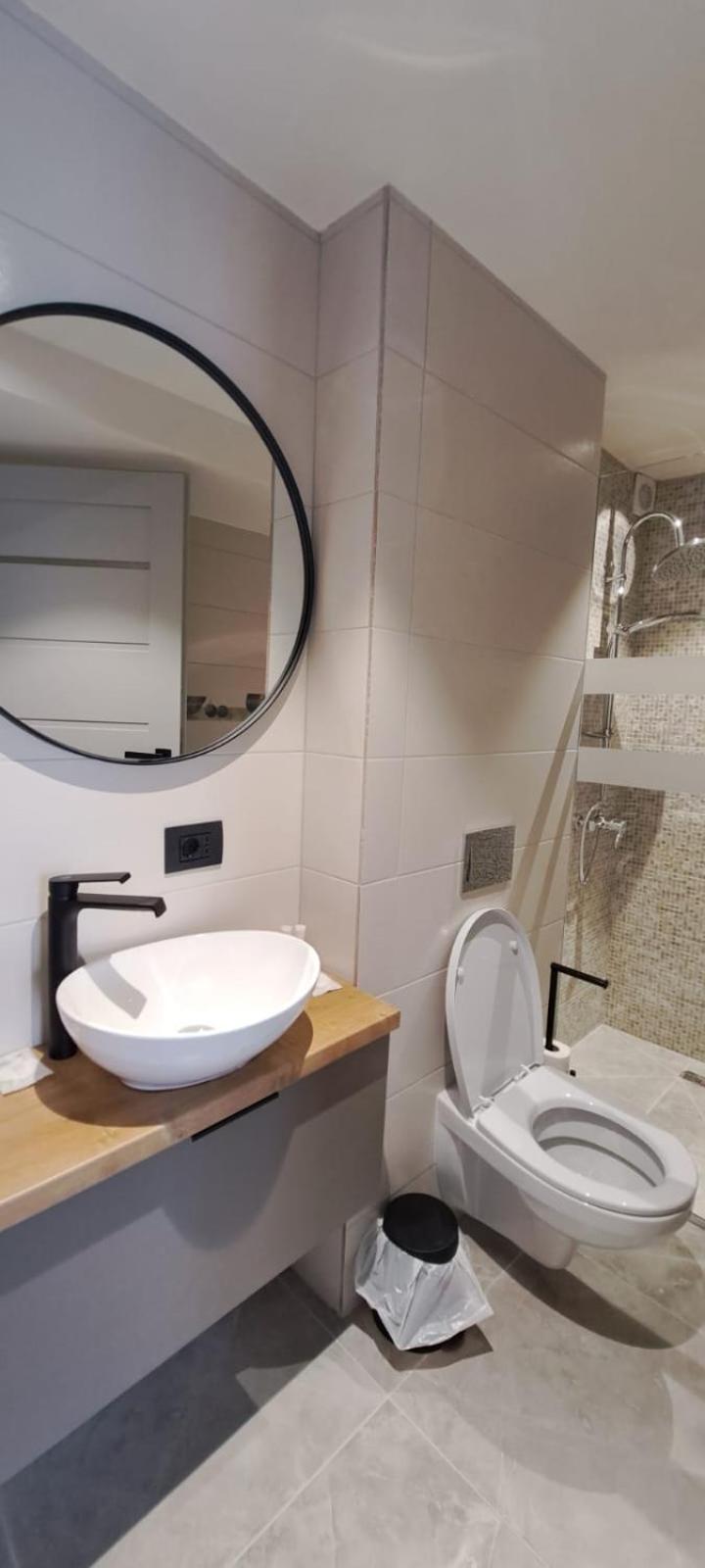 Cameră dublă Deluxe cu balcon