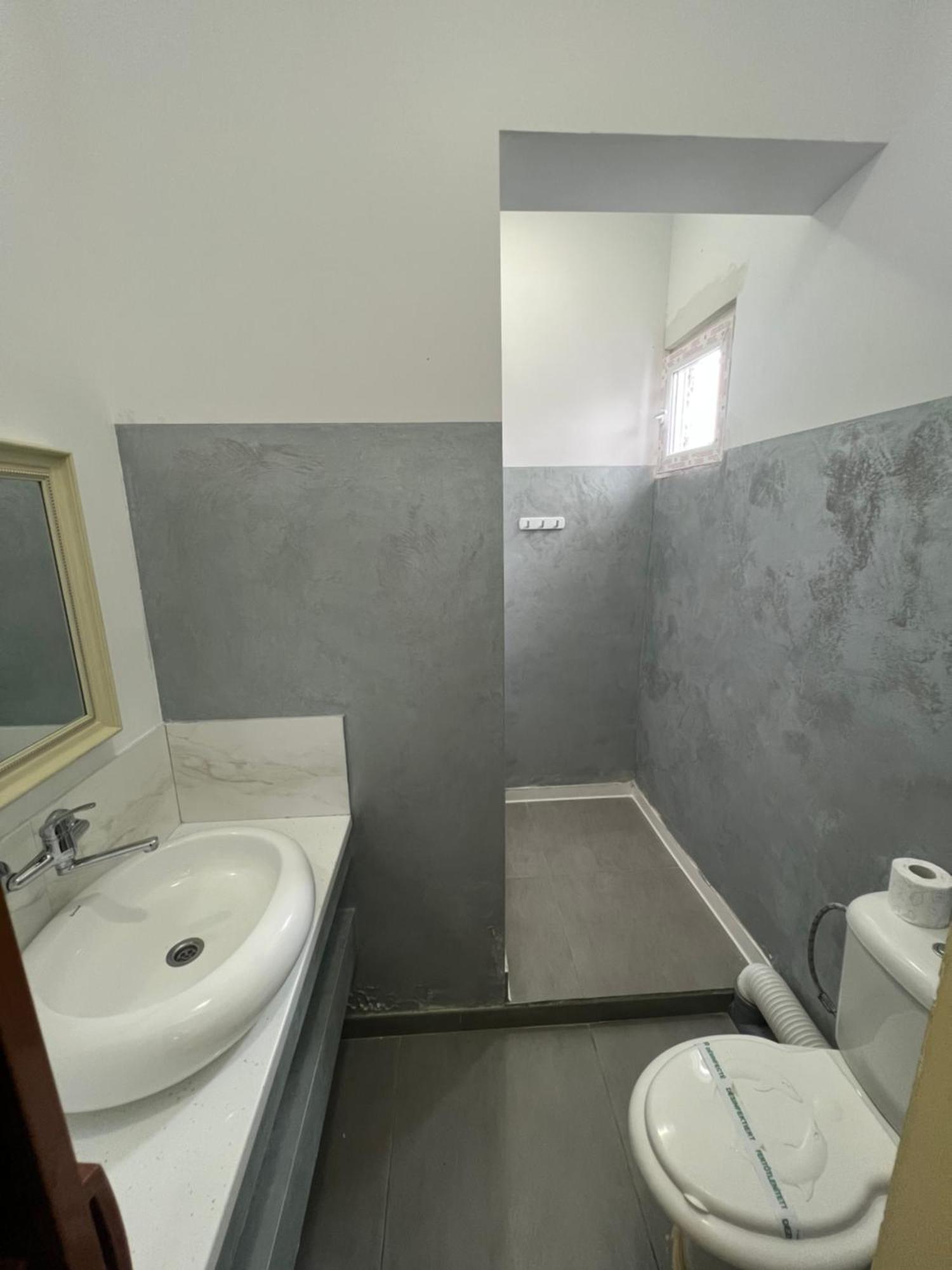 Cameră Deluxe (1 adult + 2 copii)