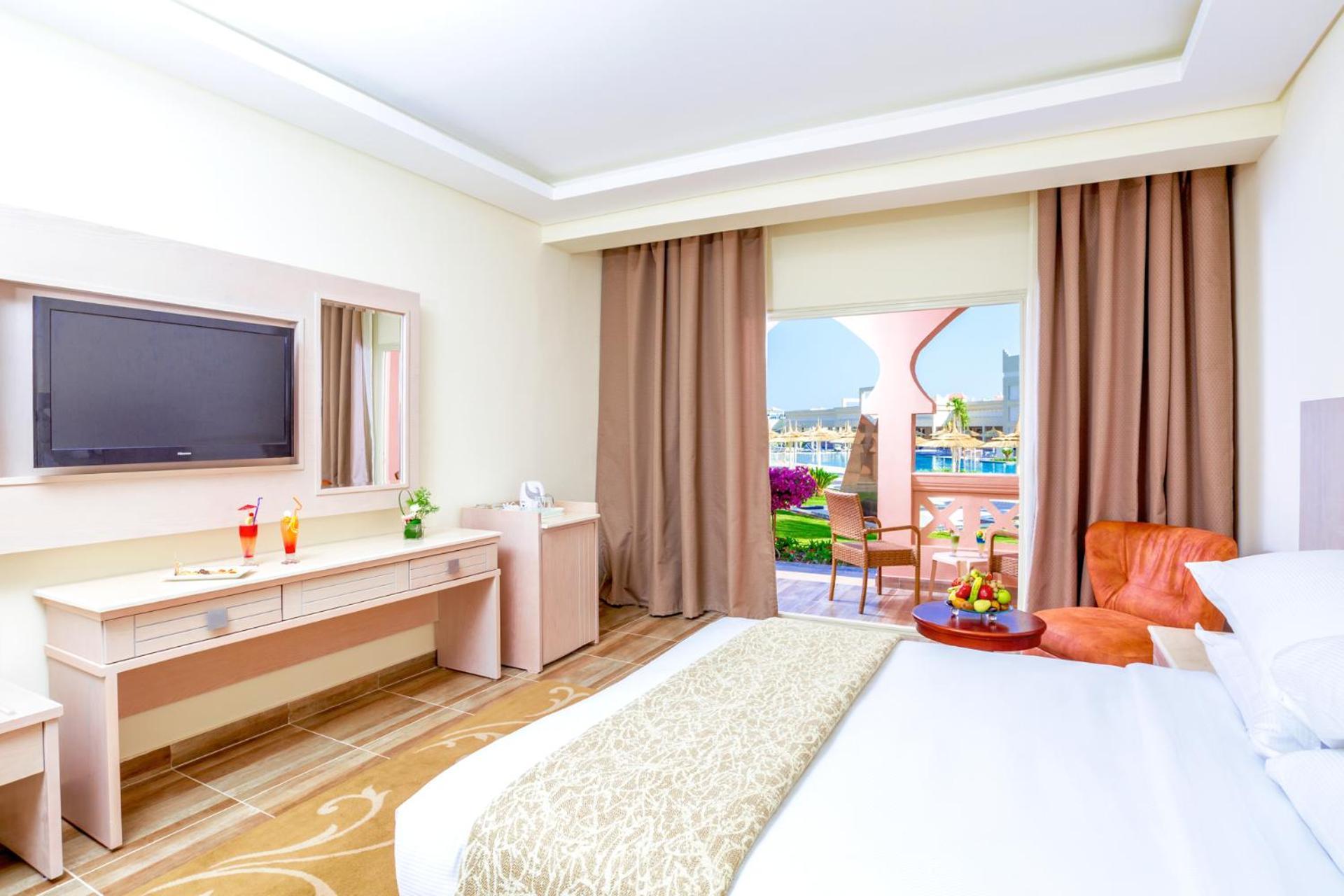 Cameră dublă Deluxe cu vedere la piscină - zona Aqua Vista