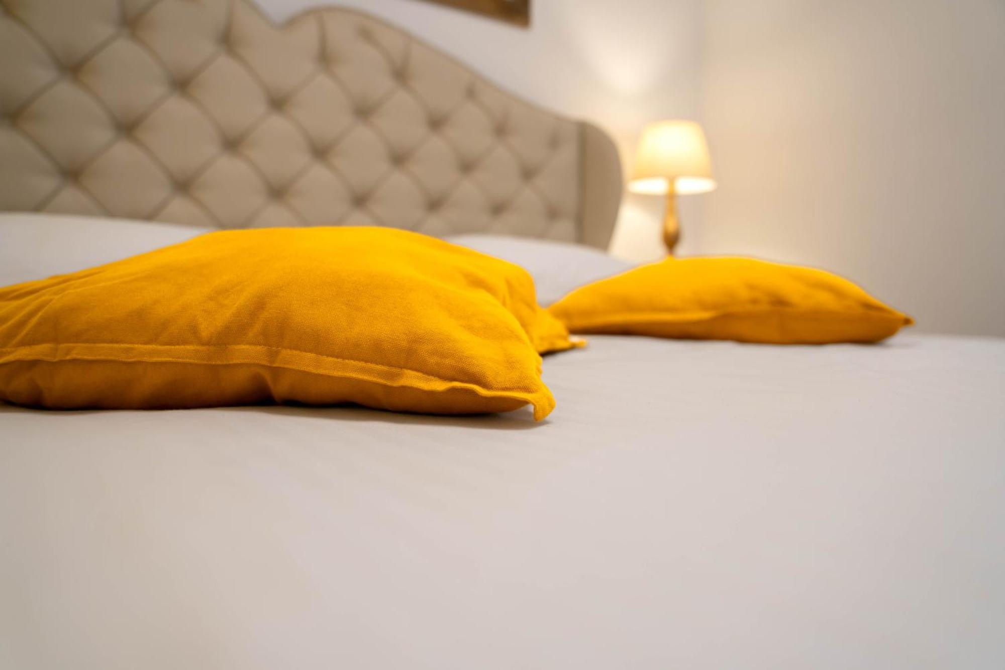 Deluxe Double Room with Shower,1586190720:JPEG