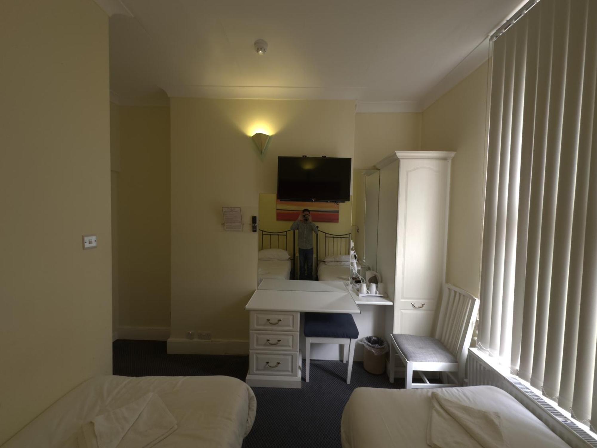 Cameră twin