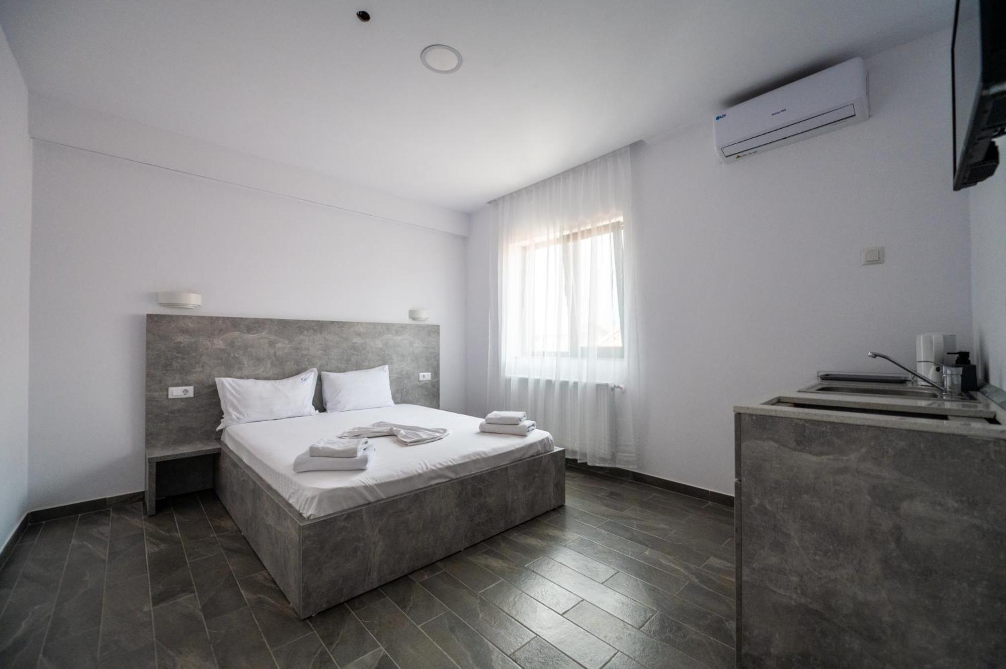 Two-Bedroom Apartment,1600912434:JPEG
