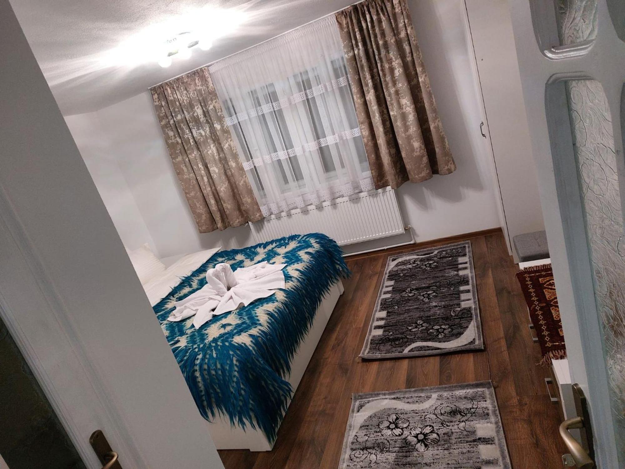 Family Room,1606189146:JPEG