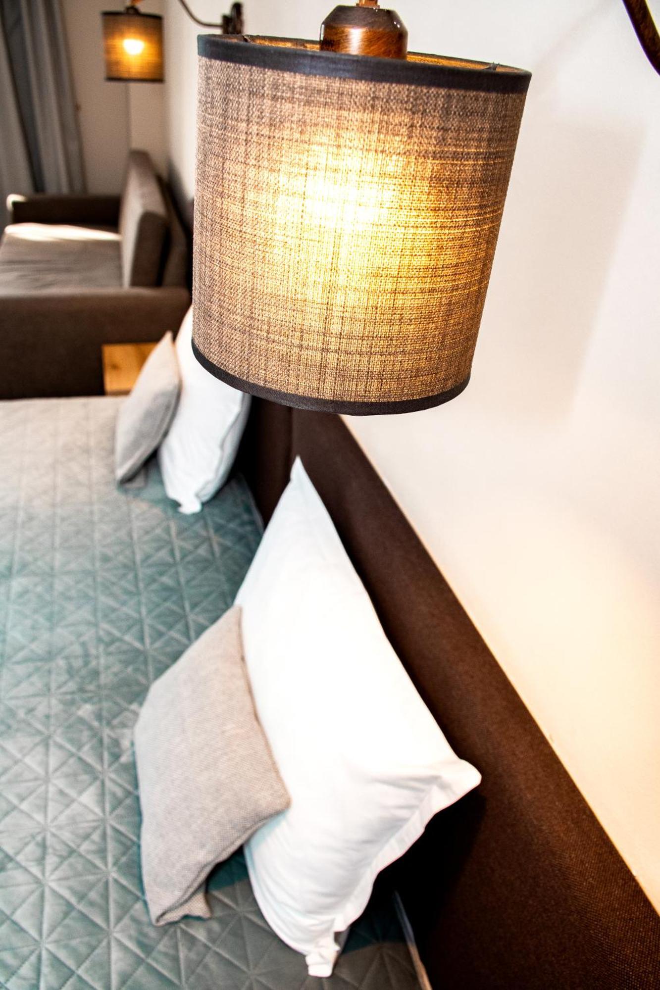 Deluxe Double Room with Balcony,1615648952:JPEG