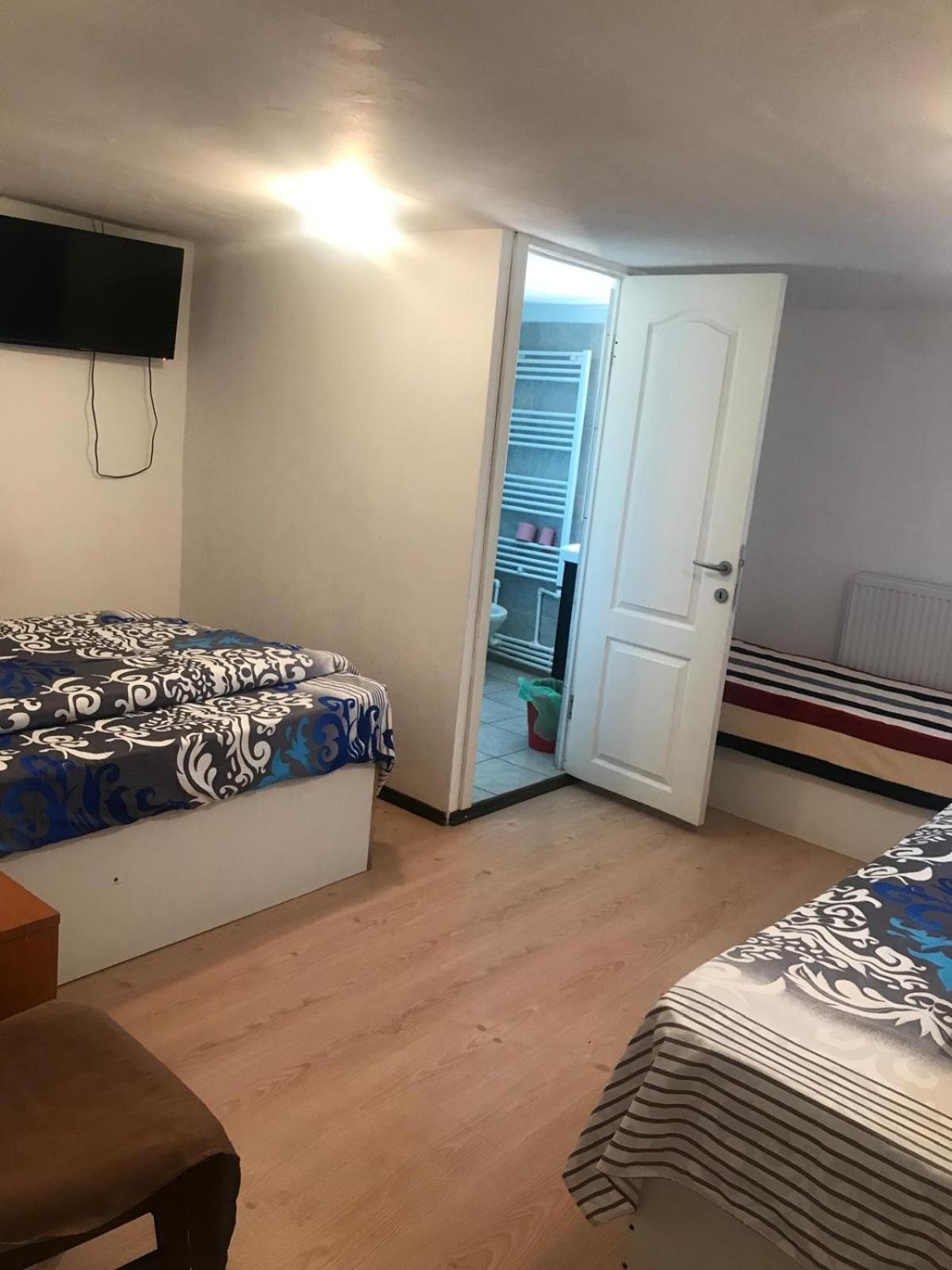 Cameră triplă confort