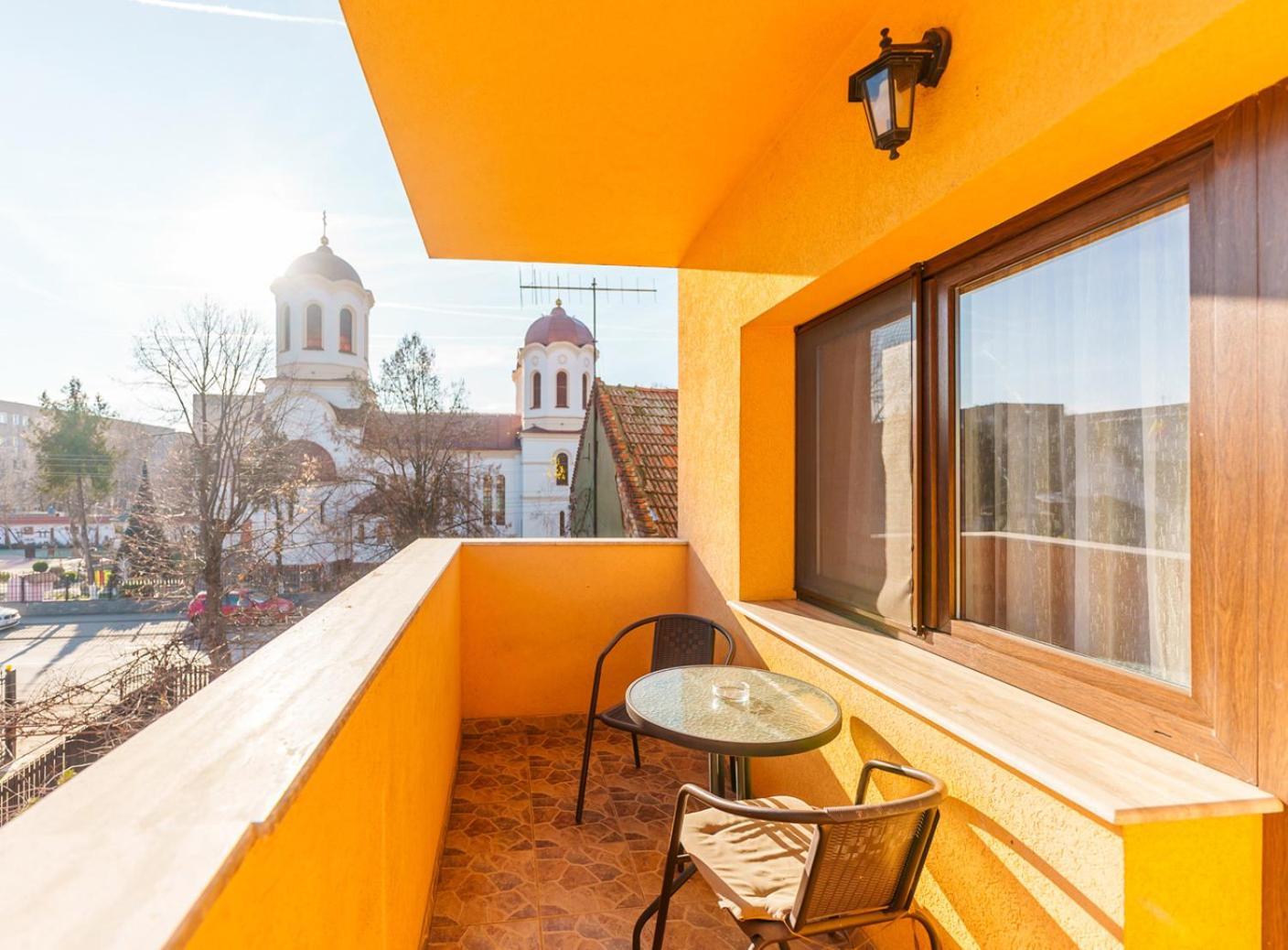 Cameră Queen cu balcon