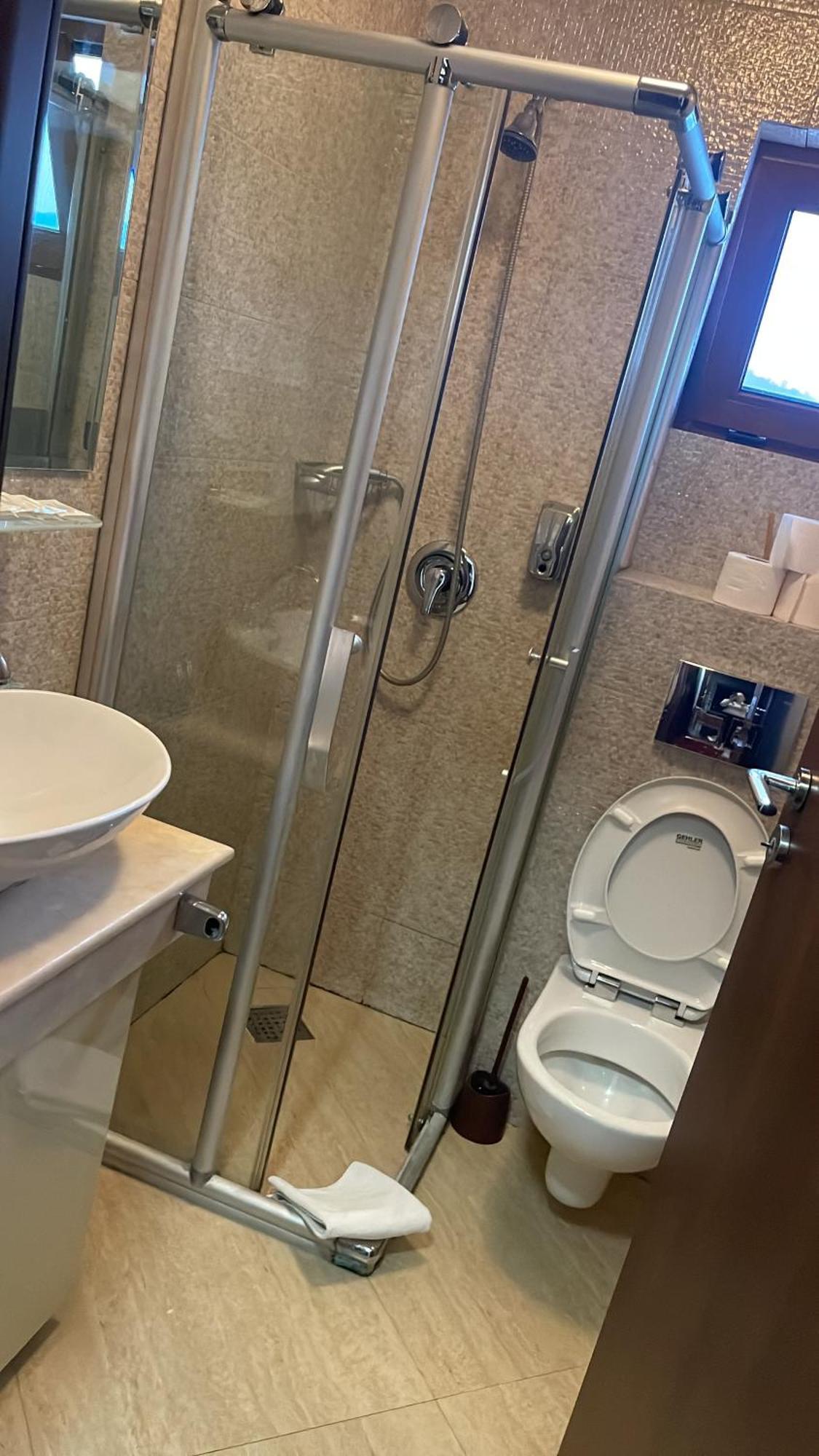 Triple Room,1637824914:JPEG