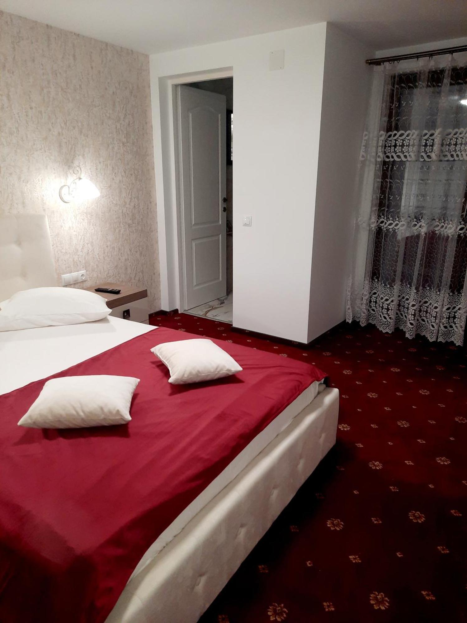 Cameră dublă cu balcon