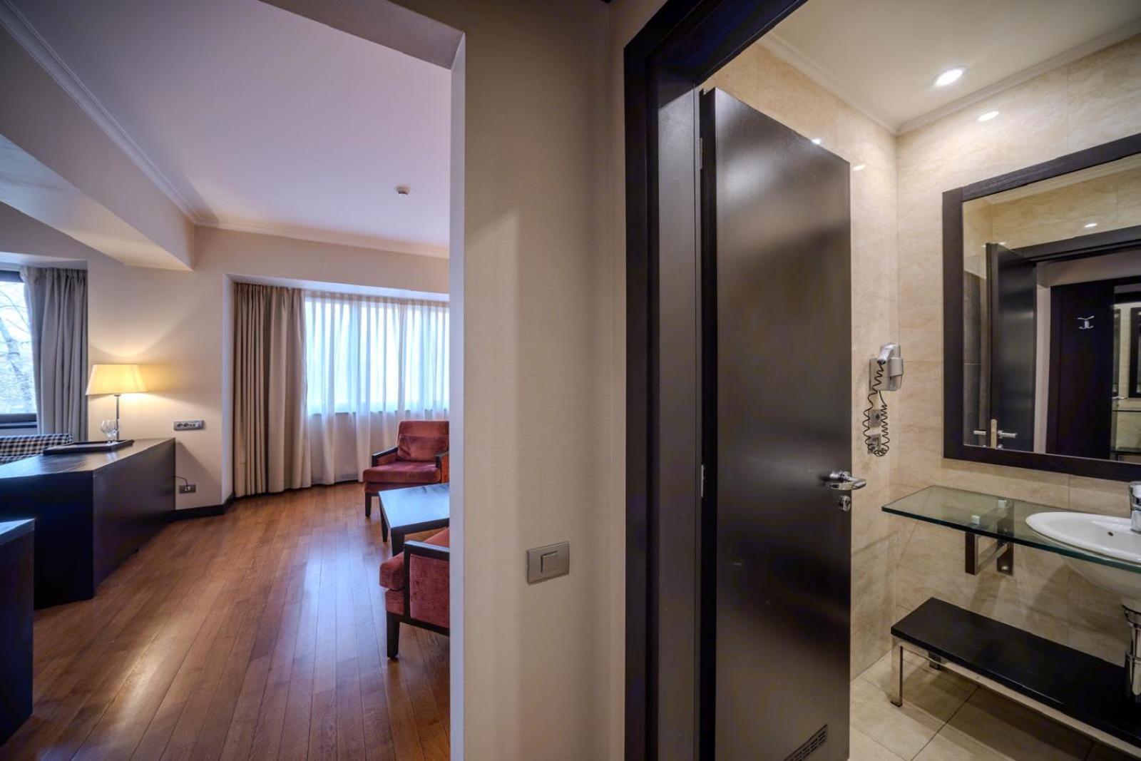 Apartment,1652081896:JPEG