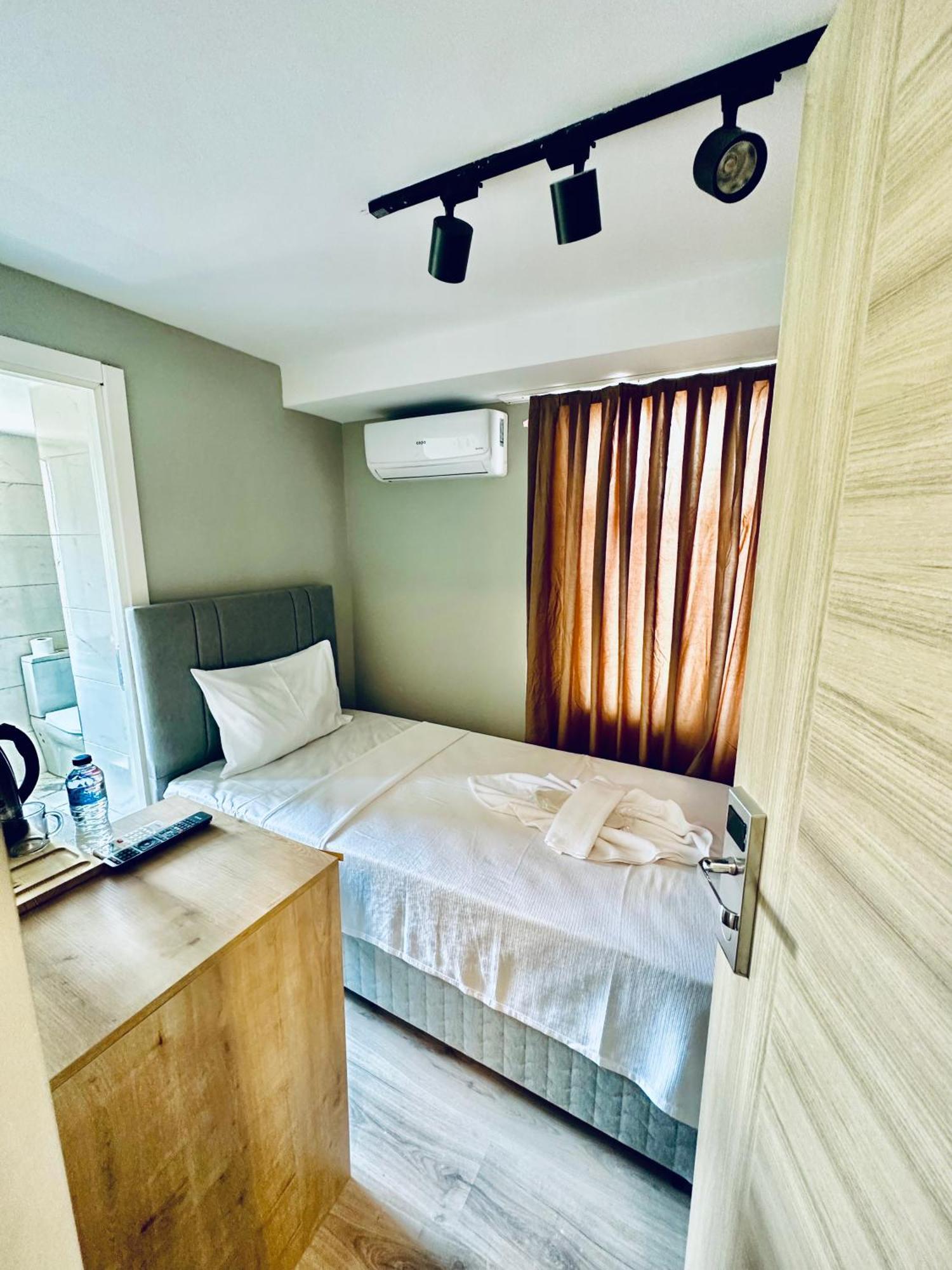 Single Room,1659697455:JPEG