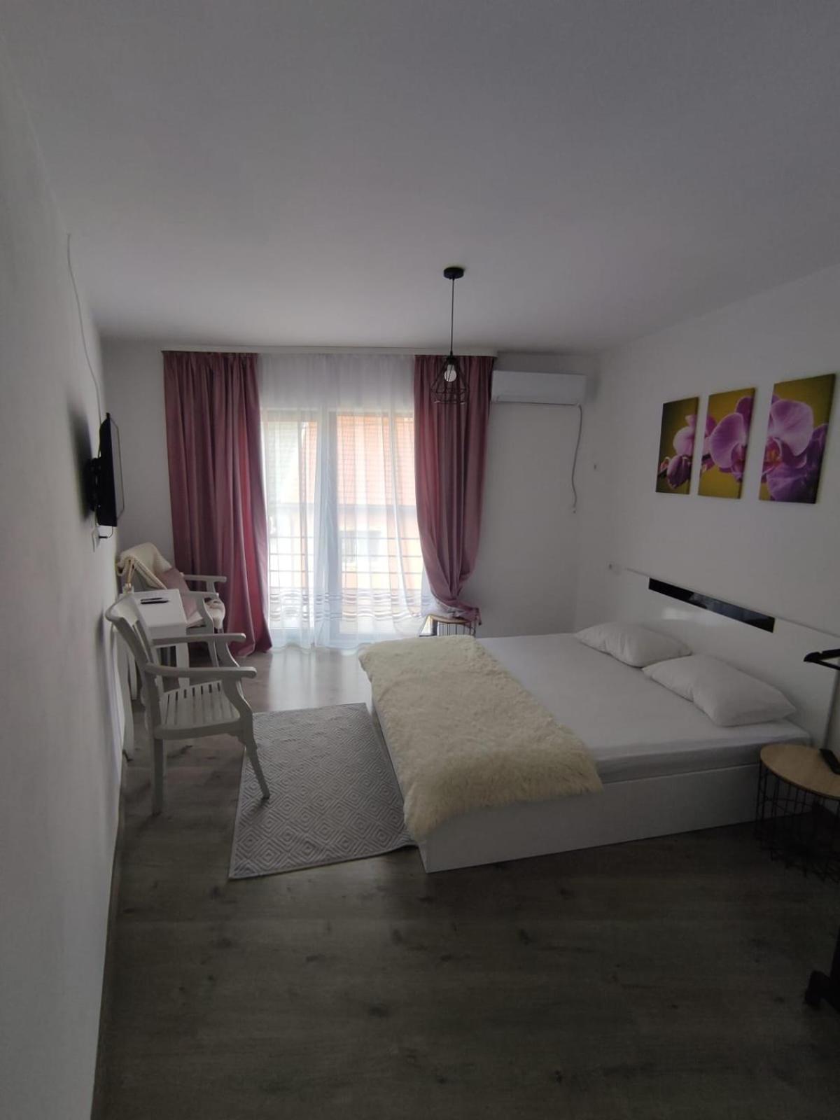 Four-Bedroom House,1663840166:JPEG